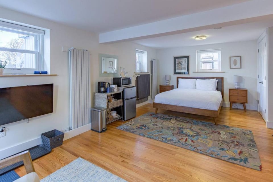 Garden Suite A Peaceful Oasis on Munjoy Hill Apartment in Portland