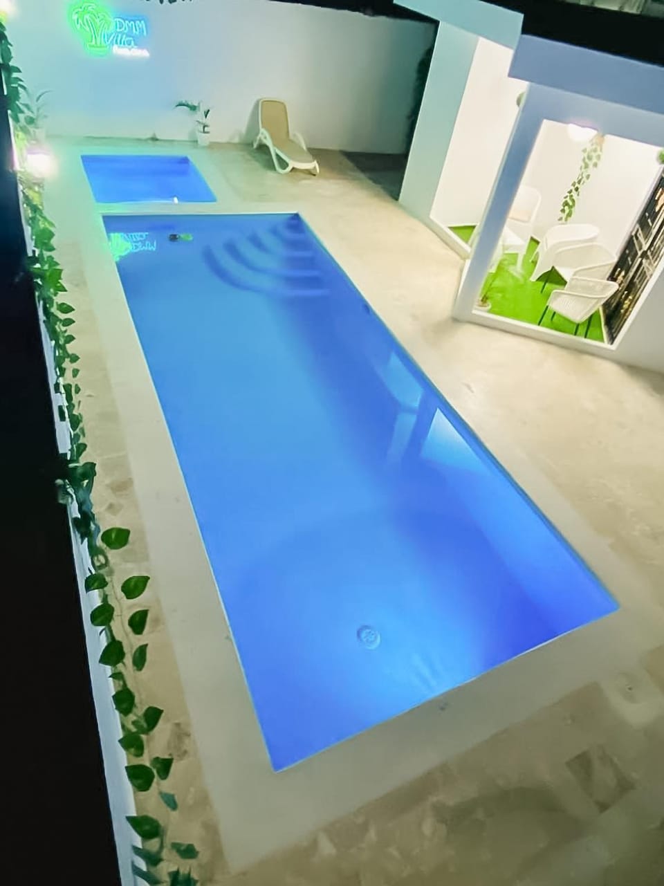 Villa 14 huéspedes - Piscina, jacuzzi y jardín privado - 15 min aereopuerto y playa Villa in Punta Cana