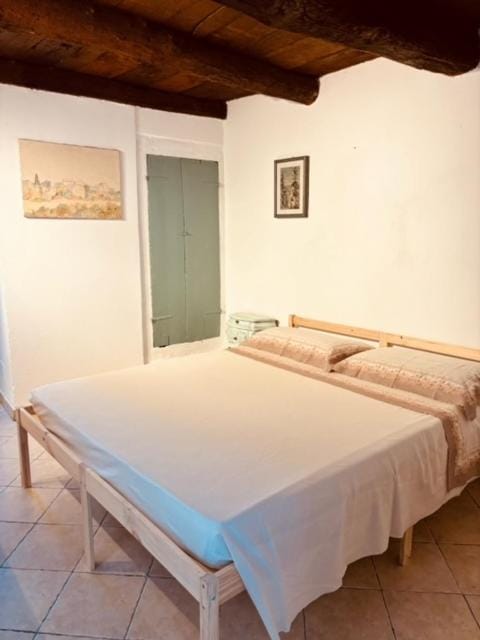 Al Castello Apartment in Province of Massa and Carrara