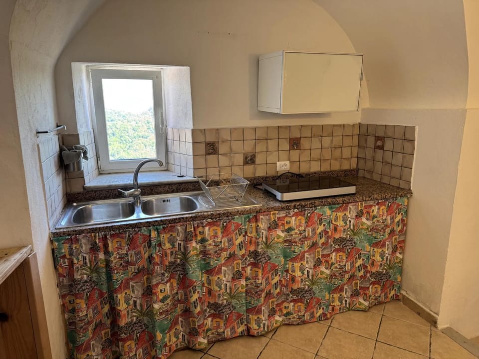 Al Castello Apartment in Province of Massa and Carrara