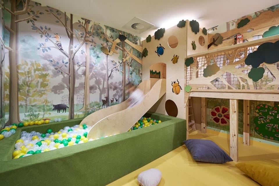 Kids's club