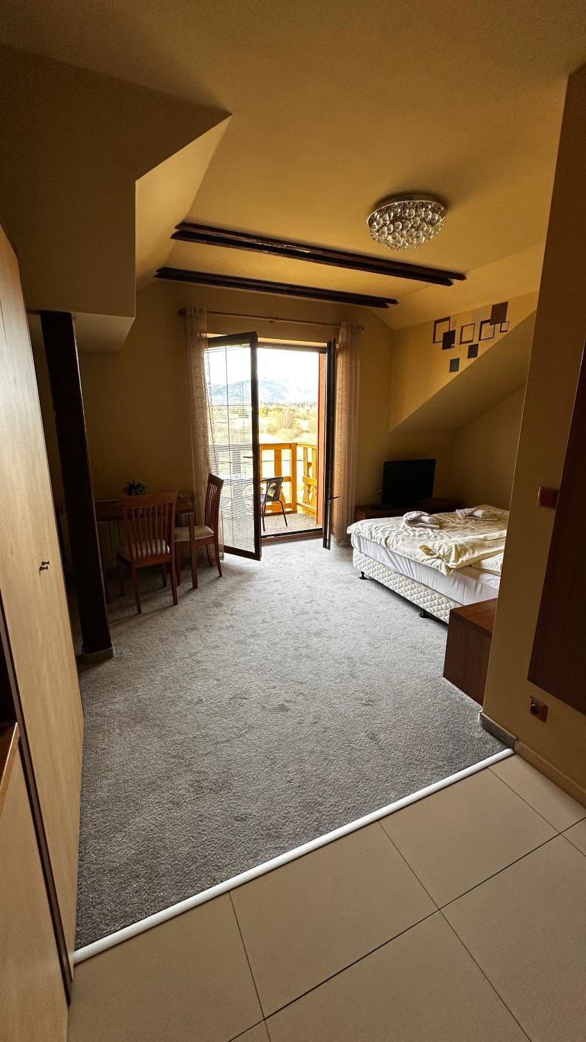One-room apartment with a view of the High Tatras B 405 Apartment in Slovakia