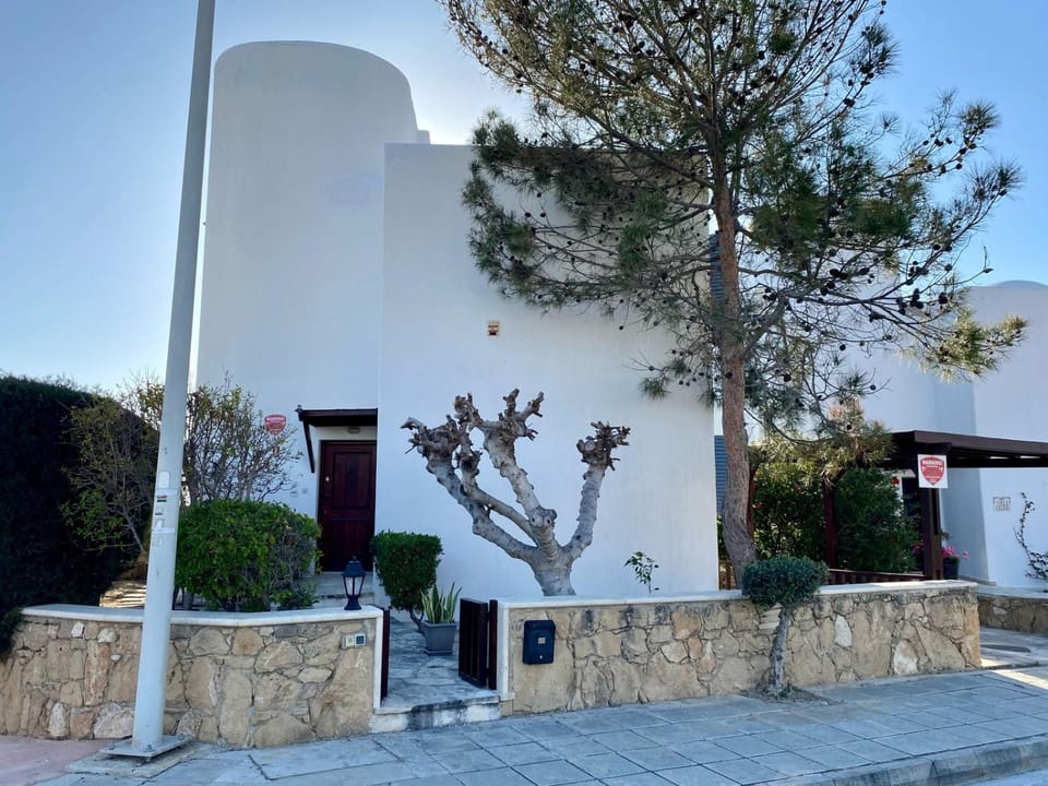 Property building, Day
