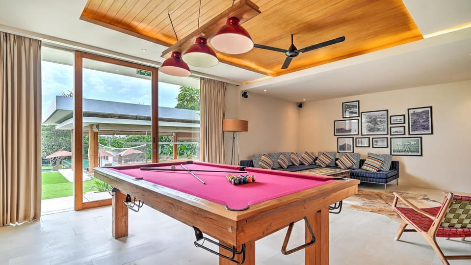 Billiard, Seating area