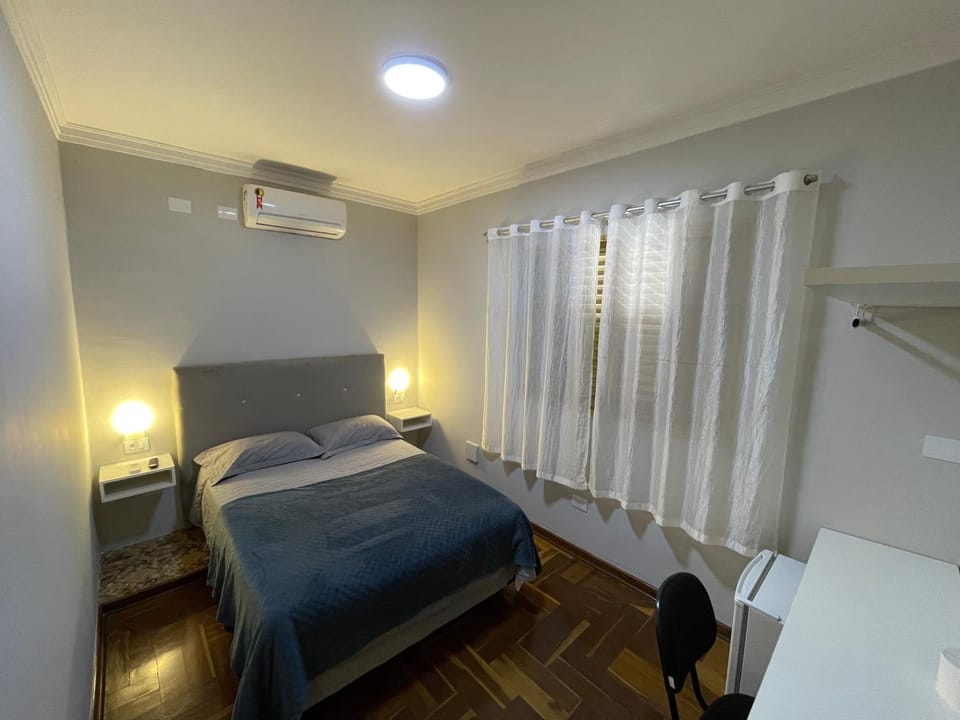Bed, air conditioner