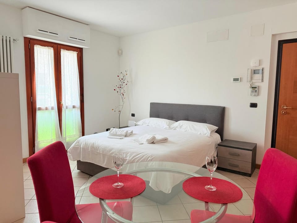 Studio Apartment Leopolda Apartment in Florence