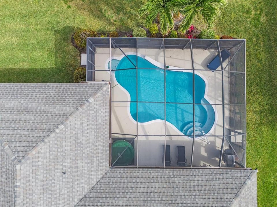 Casa Colada 4BR Private Pool Home Sleeps 10 House in Cape Coral