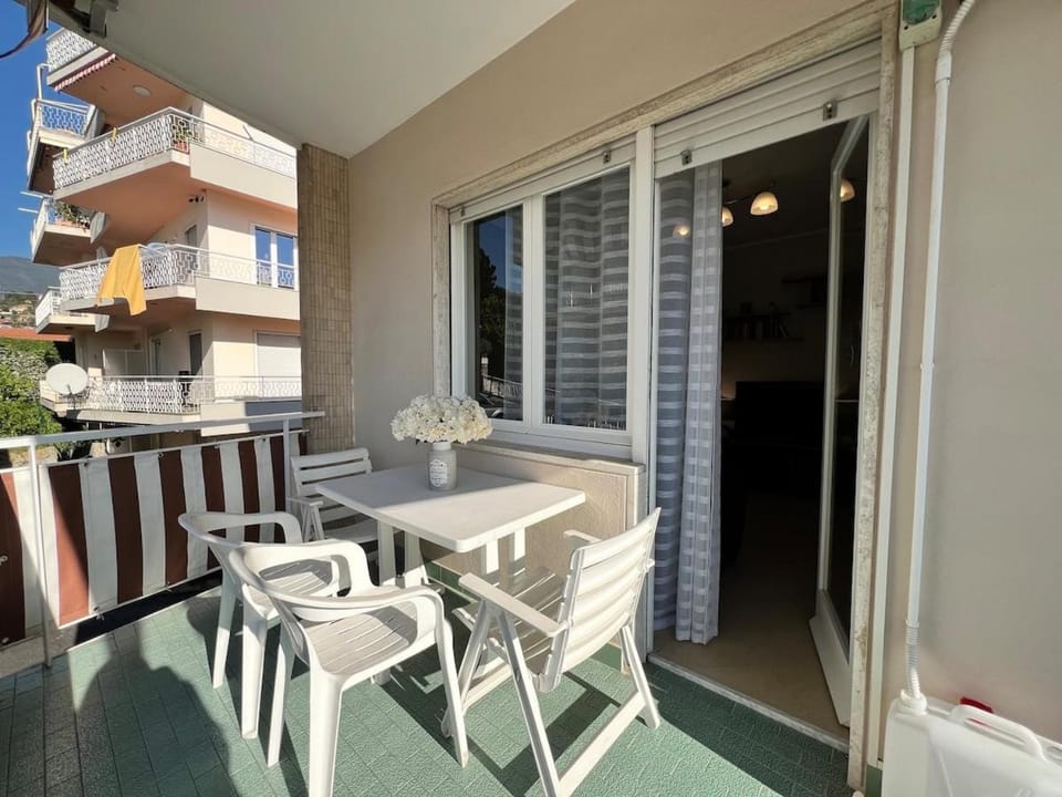 Balcony/Terrace, Balcony/Terrace