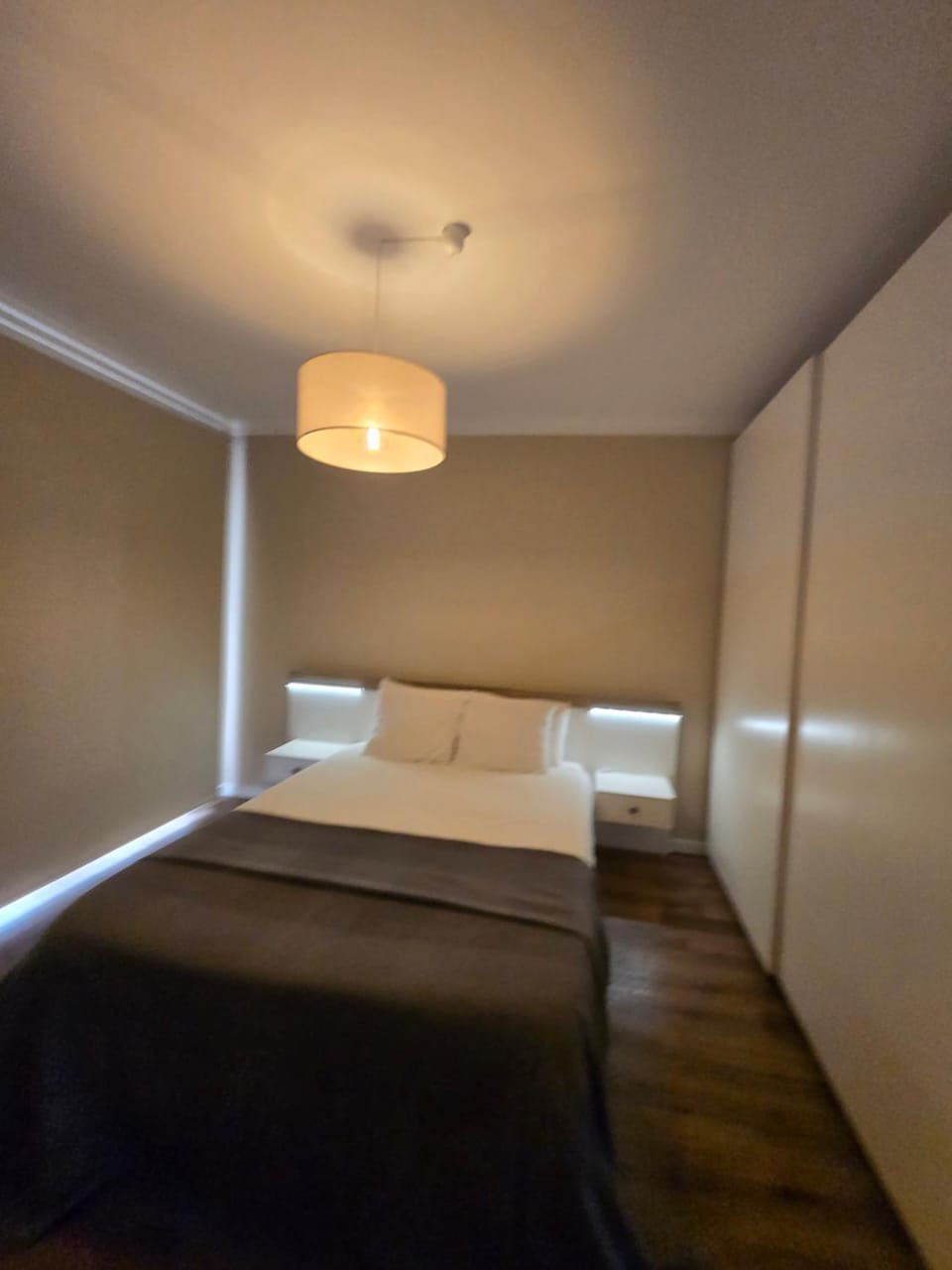 Bed, Photo of the whole room