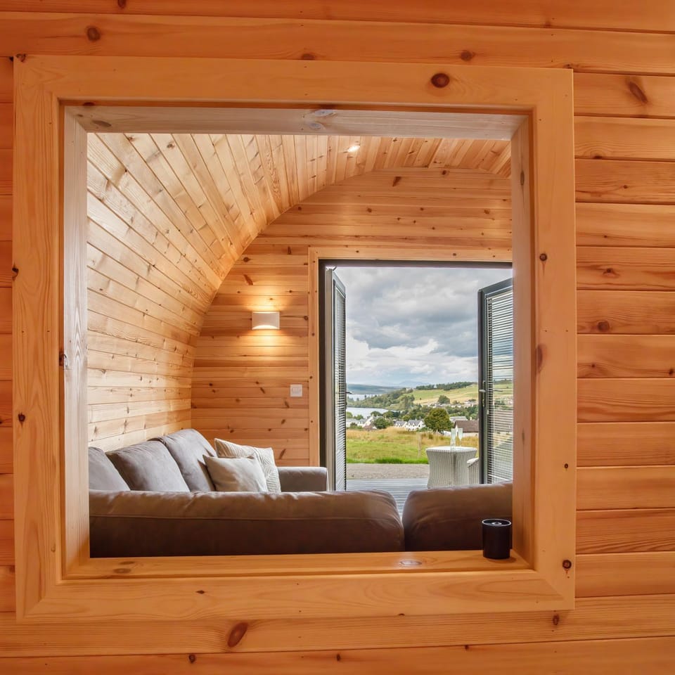 Shin View Pods Apartment in Scotland