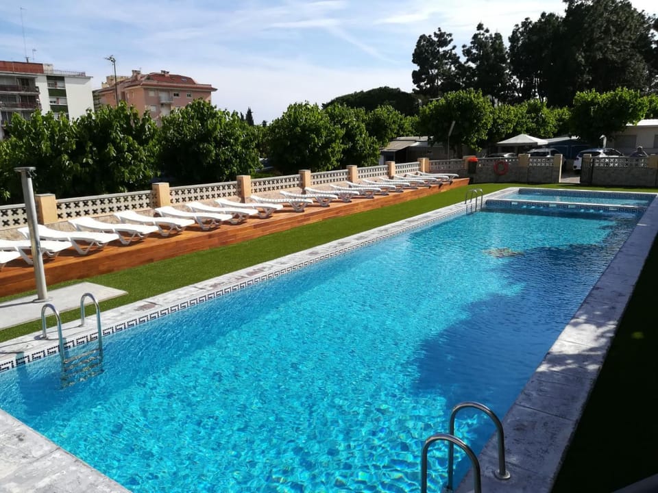 Camping Victoria Campground/ 
RV Resort in Maresme