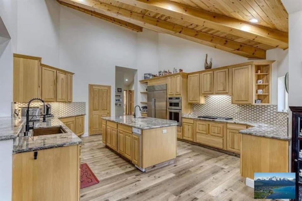 Kitchen or kitchenette, Kitchen or kitchenette