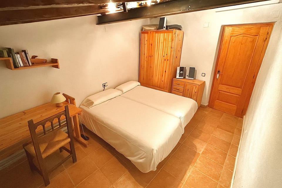 Bed, Bedroom, wardrobe