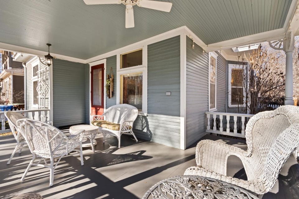 City Park Charm - Vintage Home with Modern Comforts House in Fort Collins
