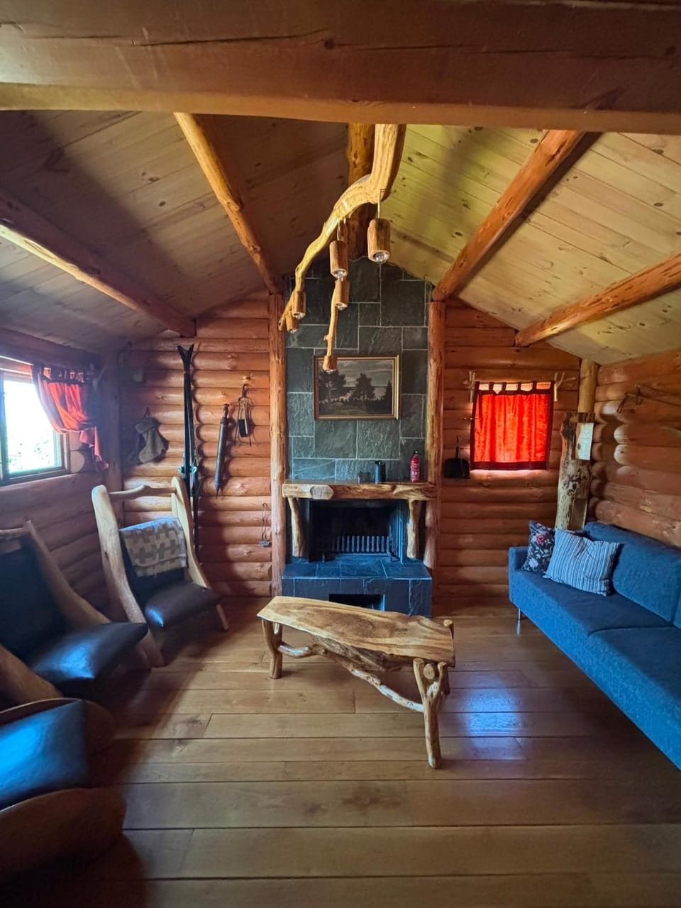 Living room, Seating area