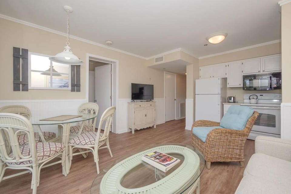 Carolina Beach Club 326 House in South Forest Beach