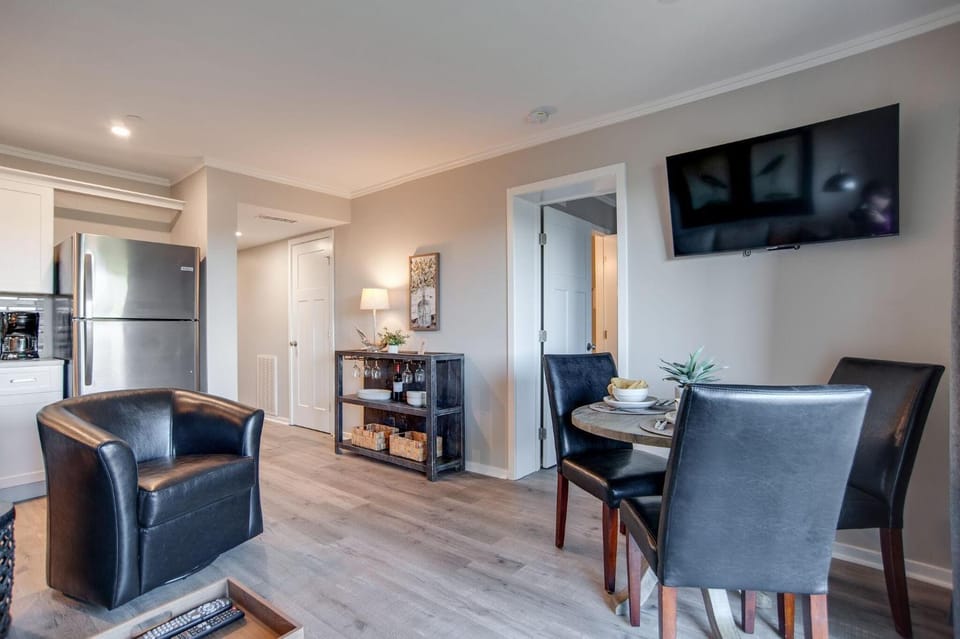 Carolina Beach Club 428 House in South Forest Beach