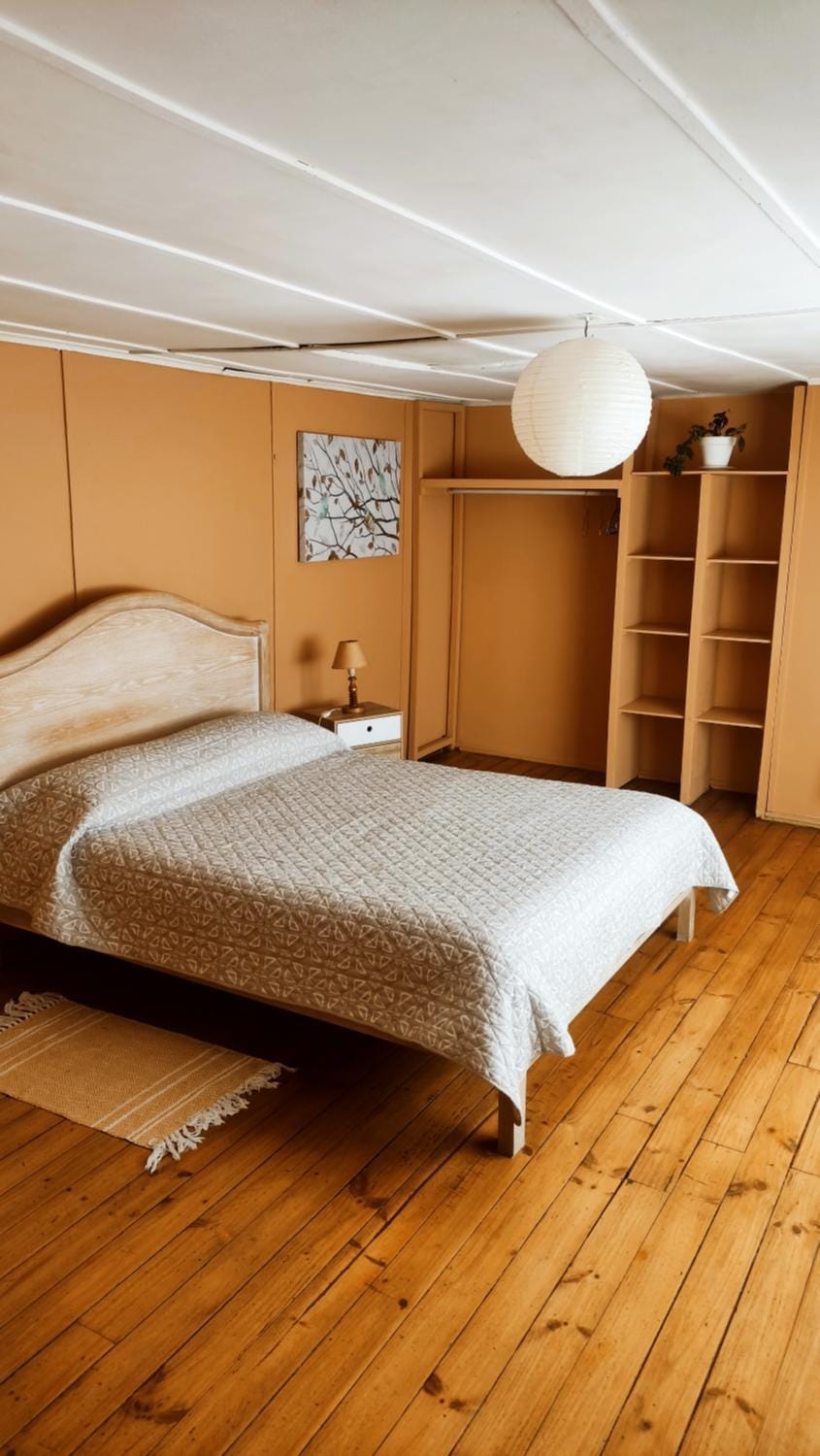 Bed, Photo of the whole room, Bedroom, wardrobe