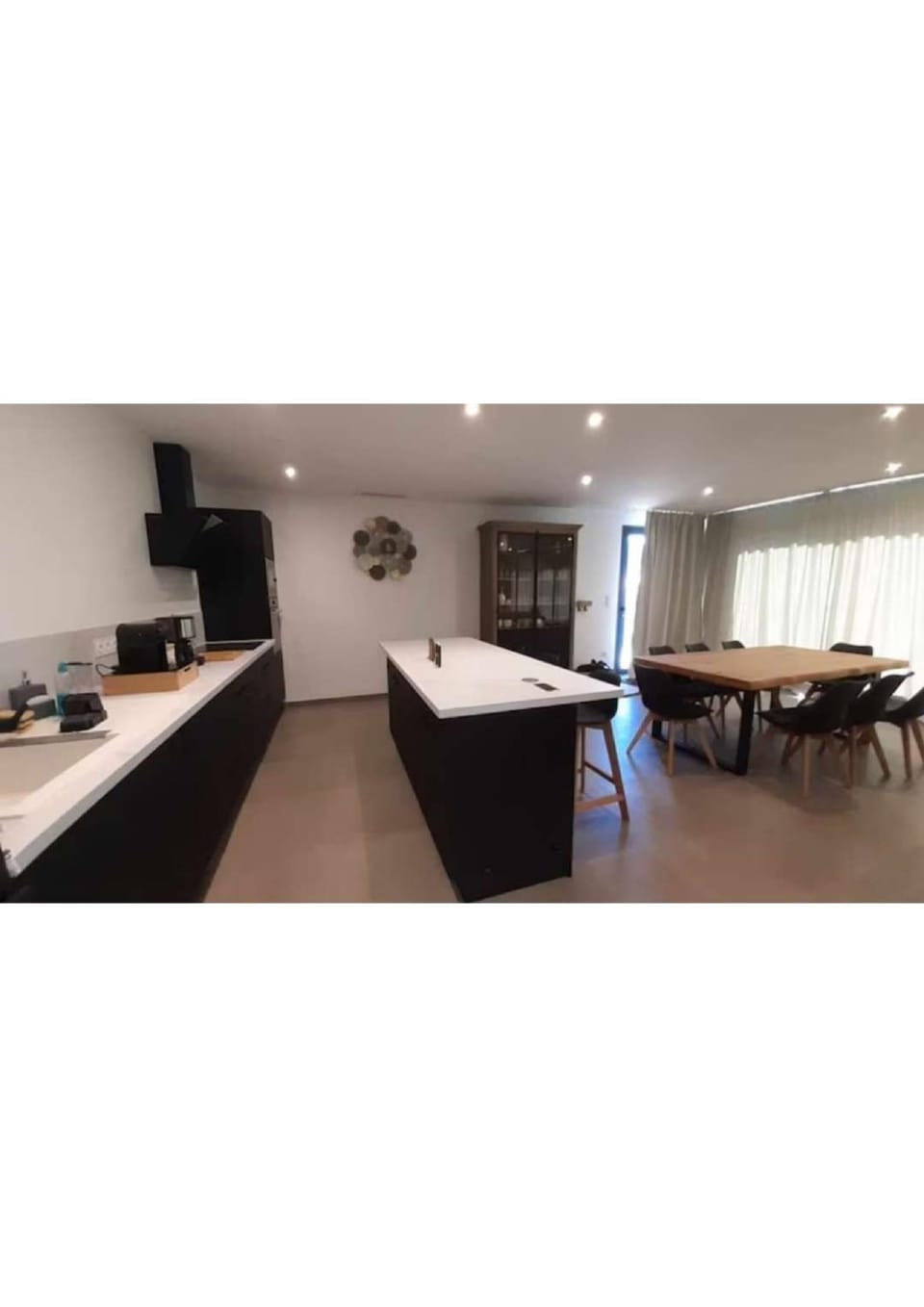 Dining area, kitchen