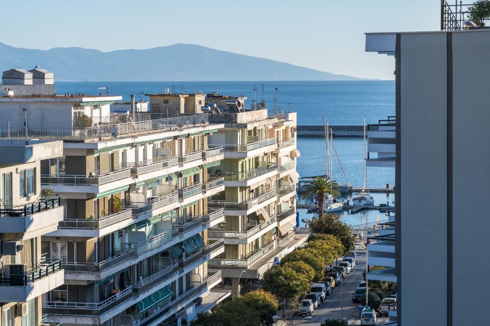 City view, Sea view