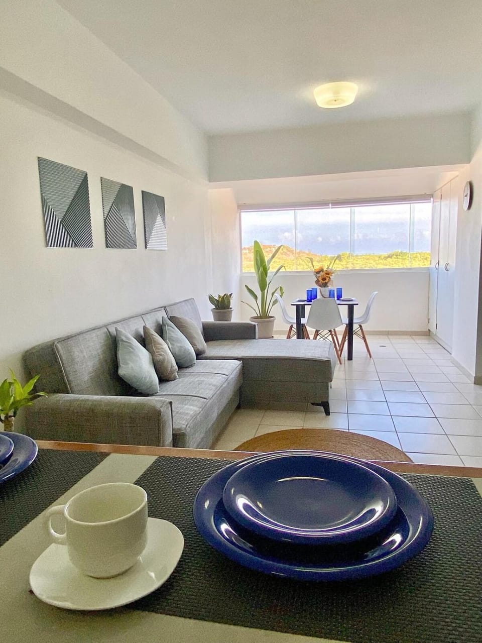 Living room, Dining area