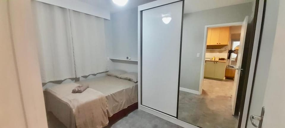Apto BC 100 metros do mar e roda gigante Apartment in Balneário Camboriú