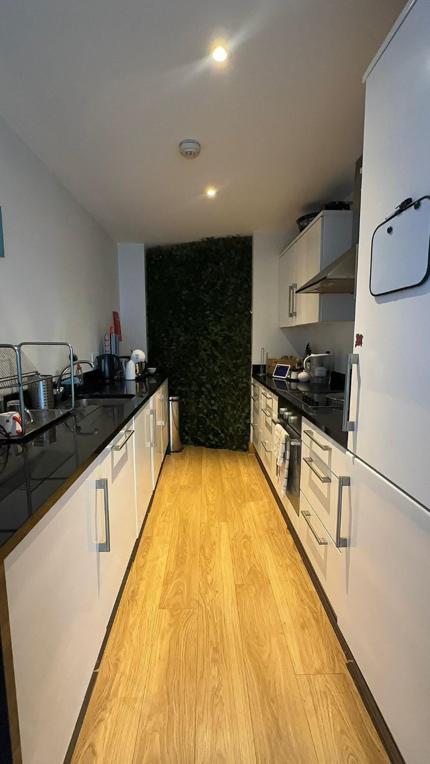 Kitchen or kitchenette, Kitchen or kitchenette, stove
