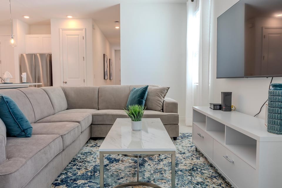 Brand New 3bed 2bath Townhome close to Disney 348 House in Four Corners