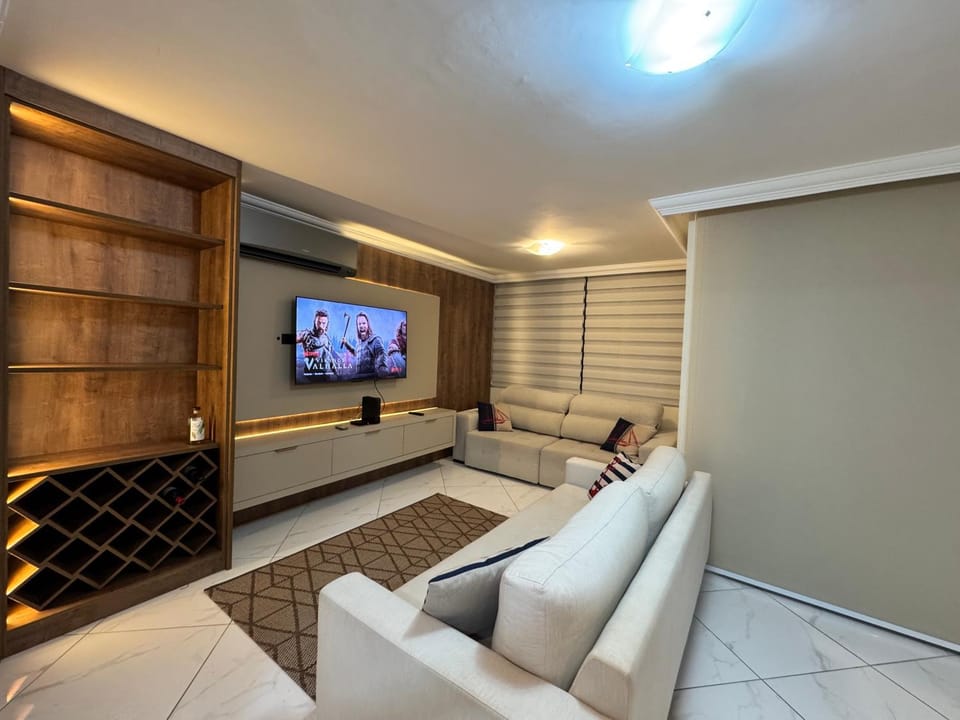 Duplex enseada Guarujá Apartment in State of São Paulo