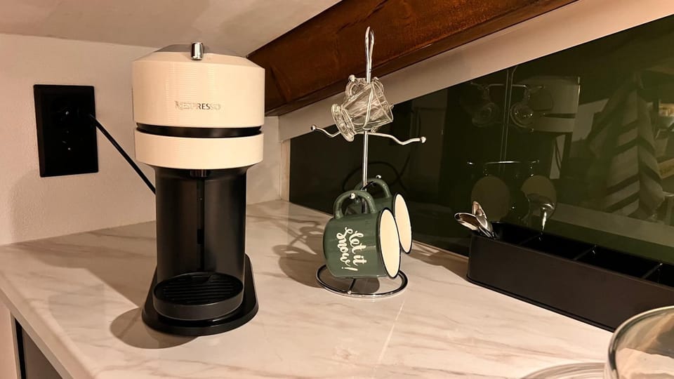 Coffee/tea facilities, Kitchen or kitchenette