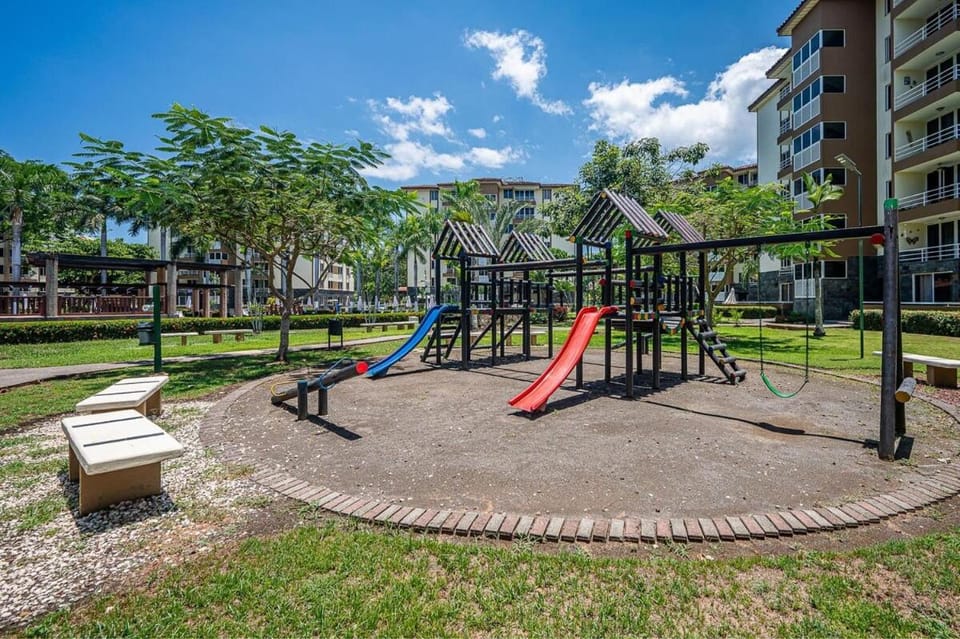 2-17 Jaco Beach Beautiful Costa Linda Condo Apartment in Jaco