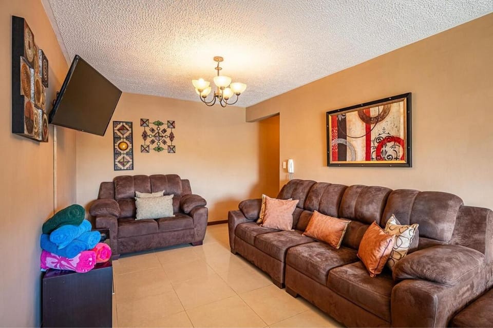 2-17 Jaco Beach Beautiful Costa Linda Condo Apartment in Jaco