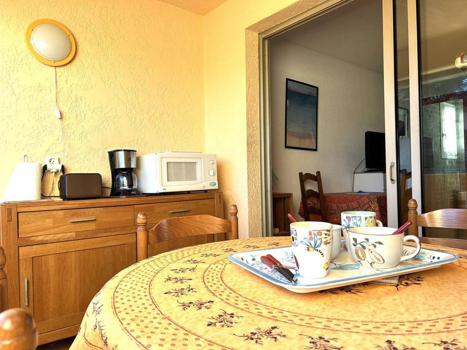 Appartement calme avec climatisation, terrasse et parking au Lavandou - FR-1-251-856 Apartment in Le Lavandou