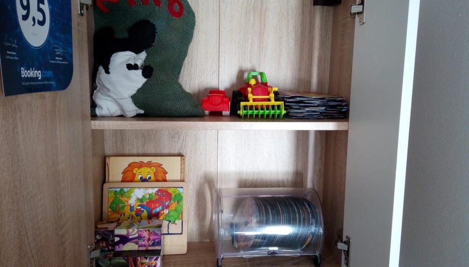 Kids's club, Entertainment