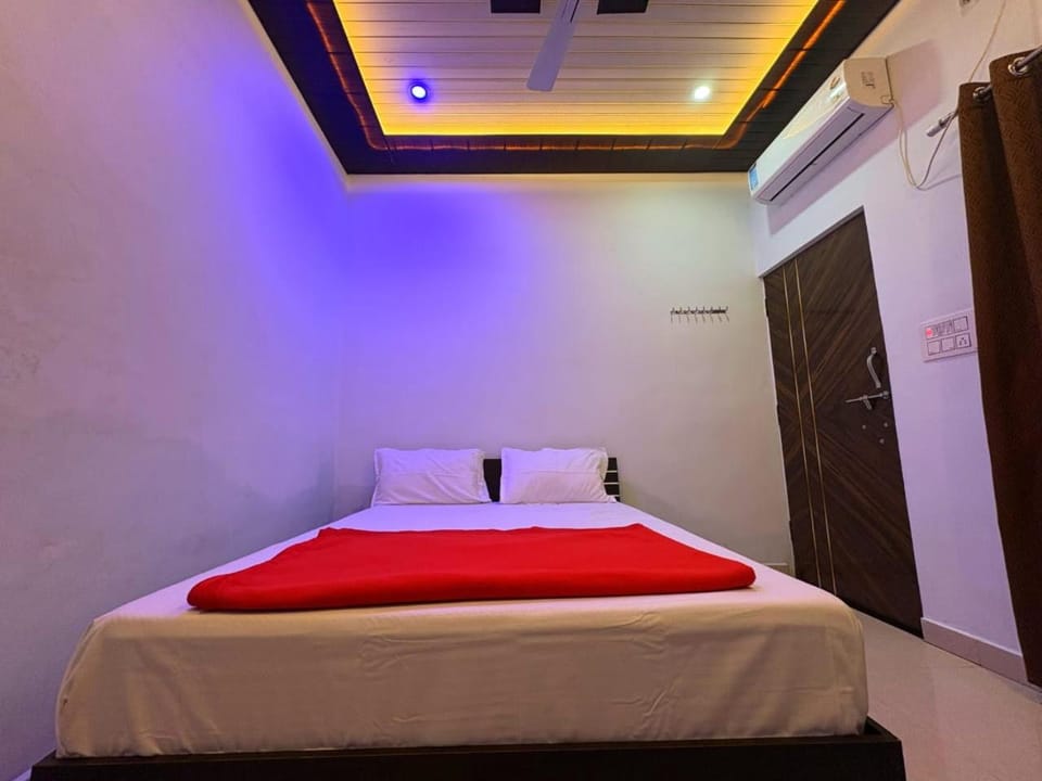 Sumedha Galaxy Inn Bed and Breakfast in Varanasi