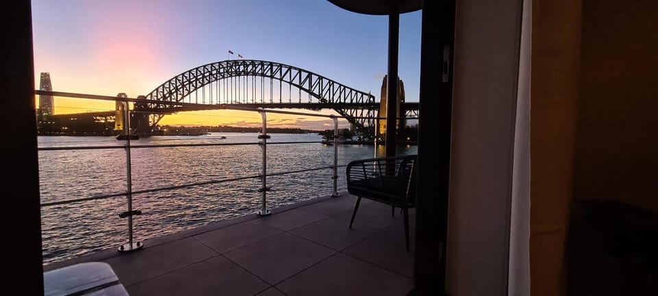 Best Harbour Views & location in Sydney Apartment in Sydney