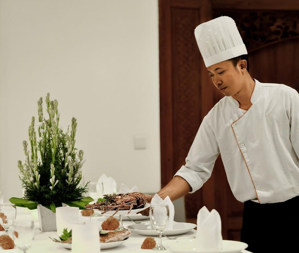Staff, Food and drinks, Food, Breakfast, Lunch, Dinner