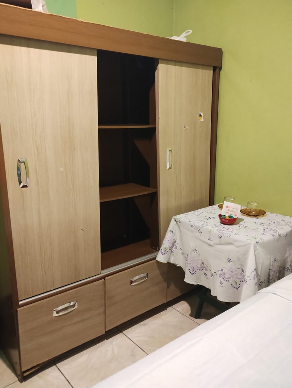 Quarto do descanso e da alegria Vacation rental in Belém