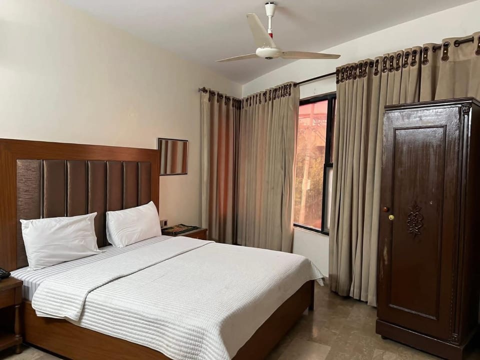 Imperial Guest House Karachi Hotel in Karachi