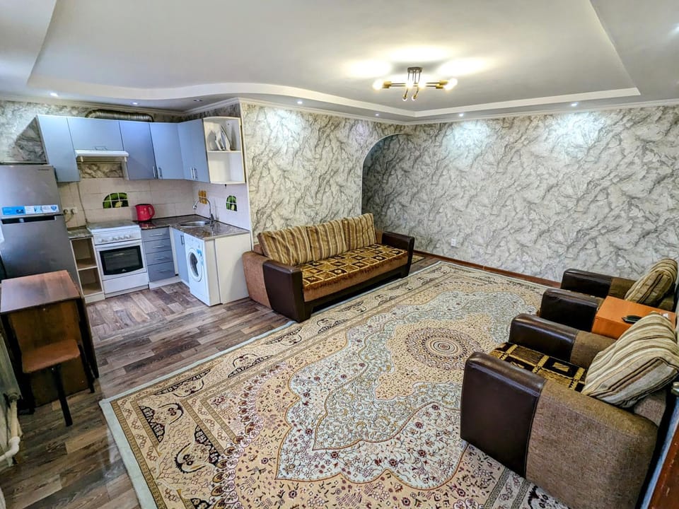 3-х комнатная квартира район магазин Радуга Apartment in Kazakhstan