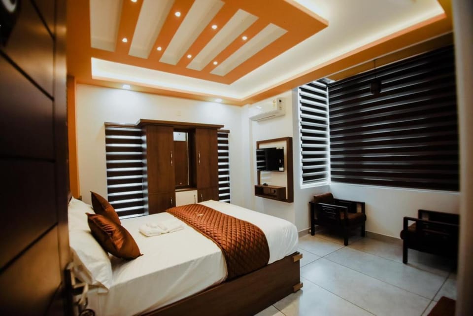 Bed, Living room, Photo of the whole room, Bedroom, wardrobe