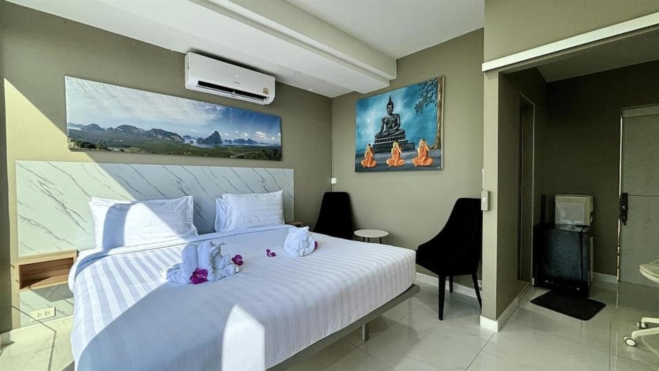 Sawansa 33A 400m2 Luxury Seaview Pool near Beach Villa in Patong