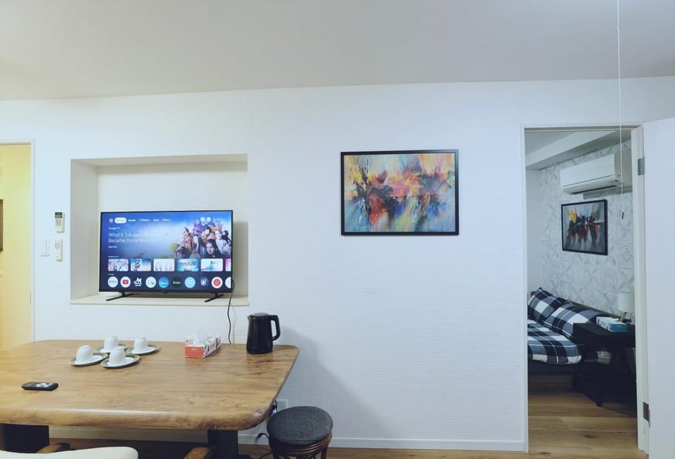 TV and multimedia, Coffee/tea facilities, Living room, Dining area