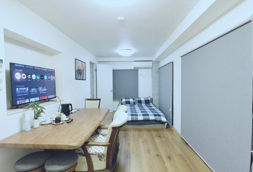 Bed, TV and multimedia