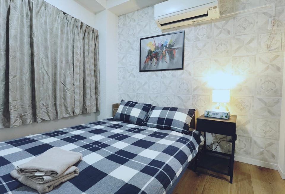 Bed, Bedroom, air conditioner