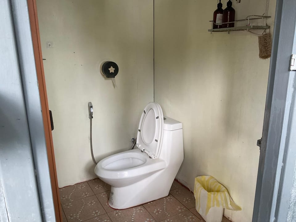 Krajome1 Campground/ 
RV Resort in Ban Tai