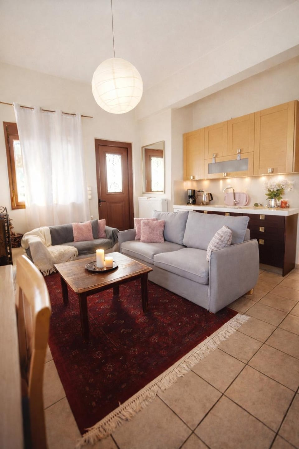 Seating area, Dining area, pet friendly
