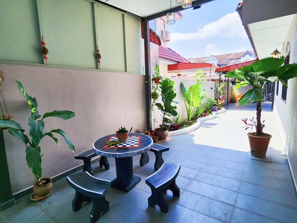 Property building, Garden