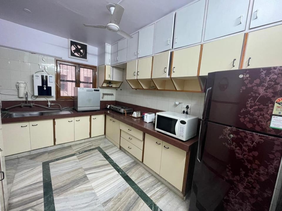Kitchen or kitchenette, kitchen