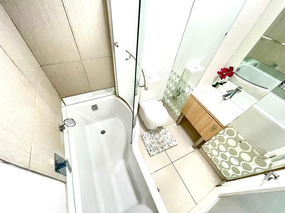 Shower, Toilet, Bathroom, Bath